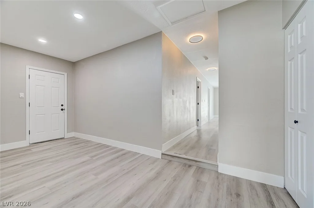 4010 Syracuse, Las Vegas, NV 89121