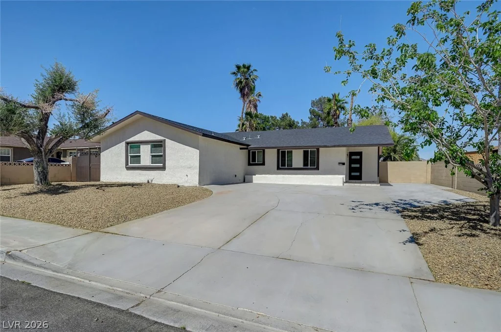 4010 Syracuse, Las Vegas, NV 89121