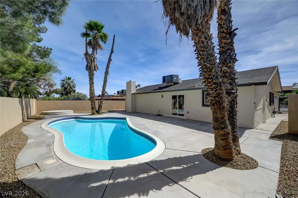 4010 Syracuse, Las Vegas, NV 89121