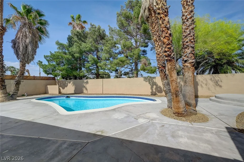 4010 Syracuse, Las Vegas, NV 89121