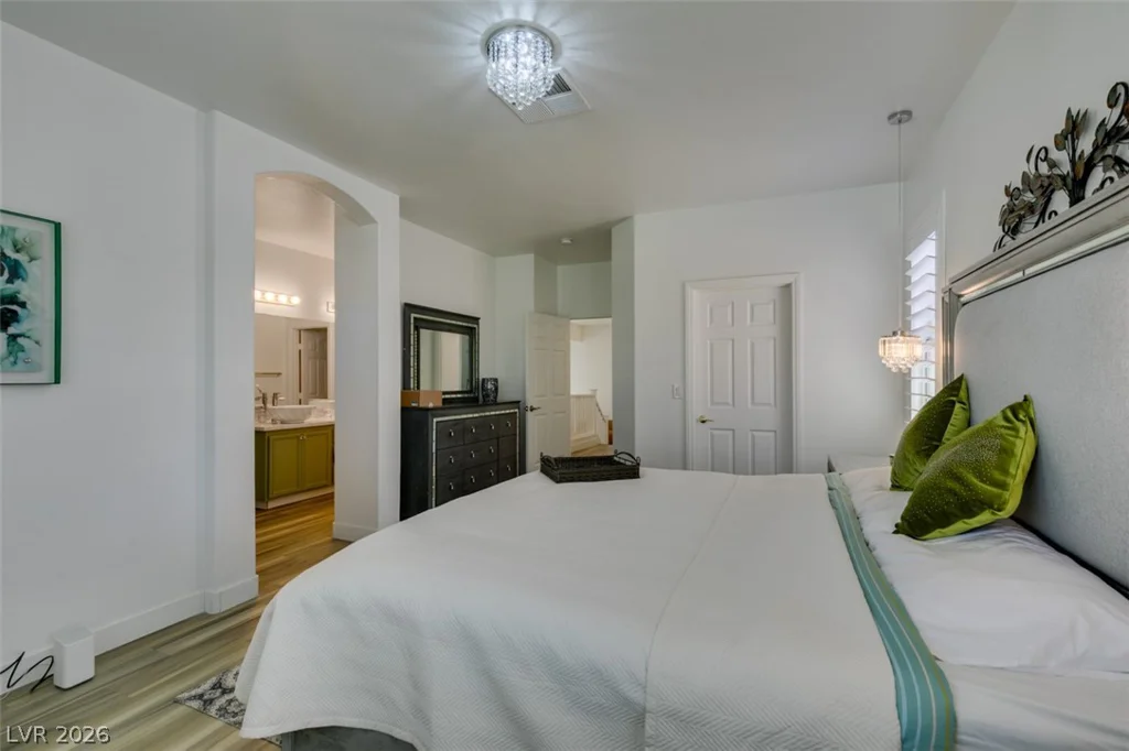 292 White Bluffs, Las Vegas, NV 89148