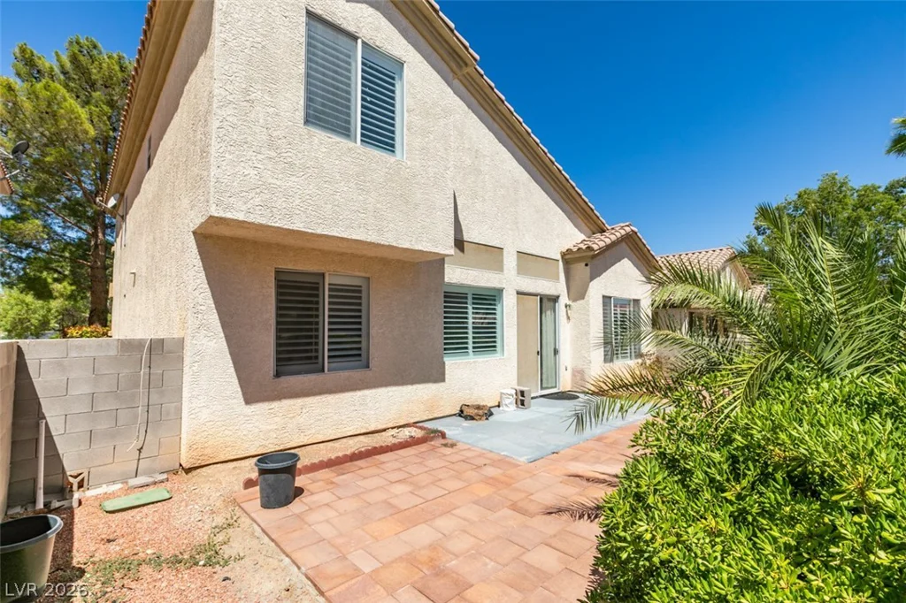 292 White Bluffs, Las Vegas, NV 89148