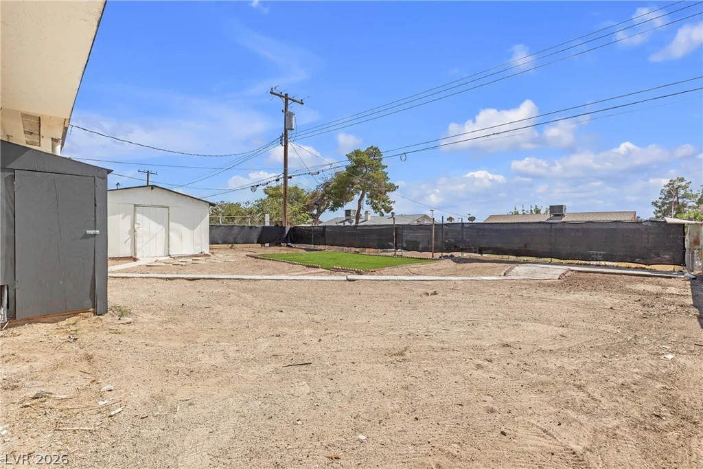 729 Van Ert, North Las Vegas, NV 89030