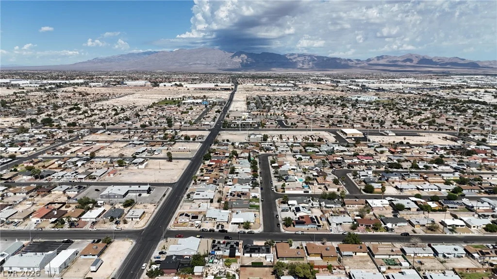 729 Van Ert, North Las Vegas, NV 89030