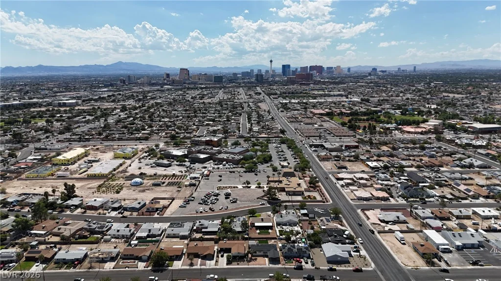 729 Van Ert, North Las Vegas, NV 89030