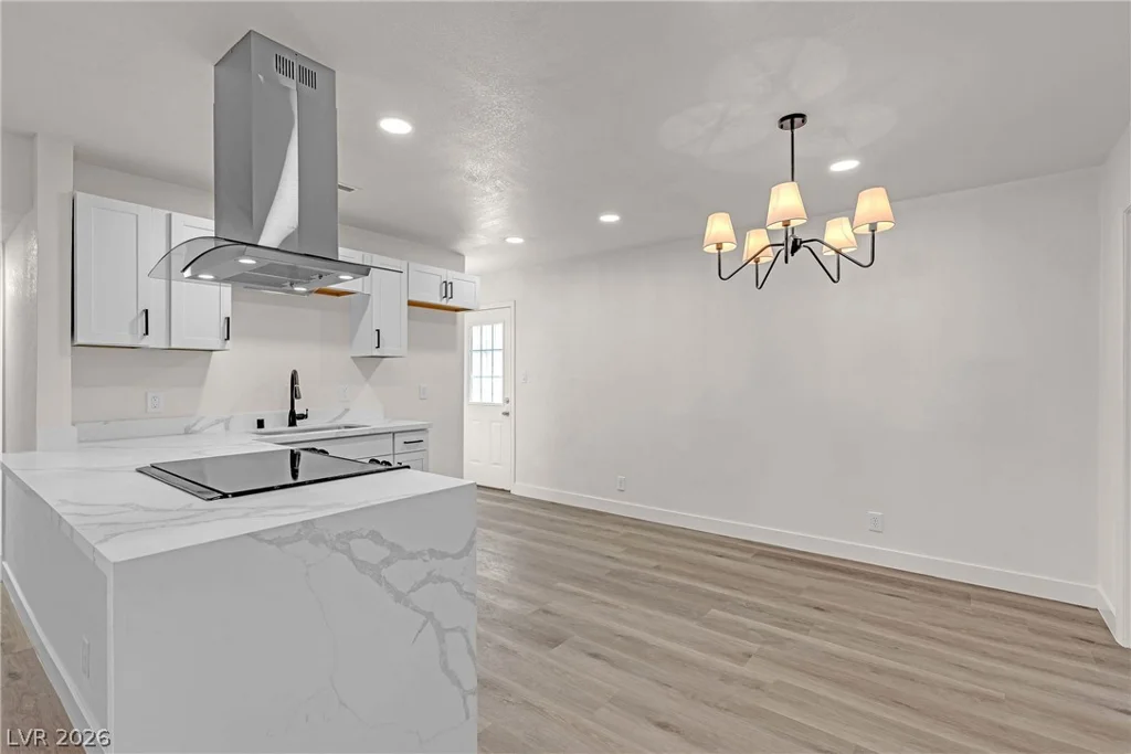 729 Van Ert, North Las Vegas, NV 89030