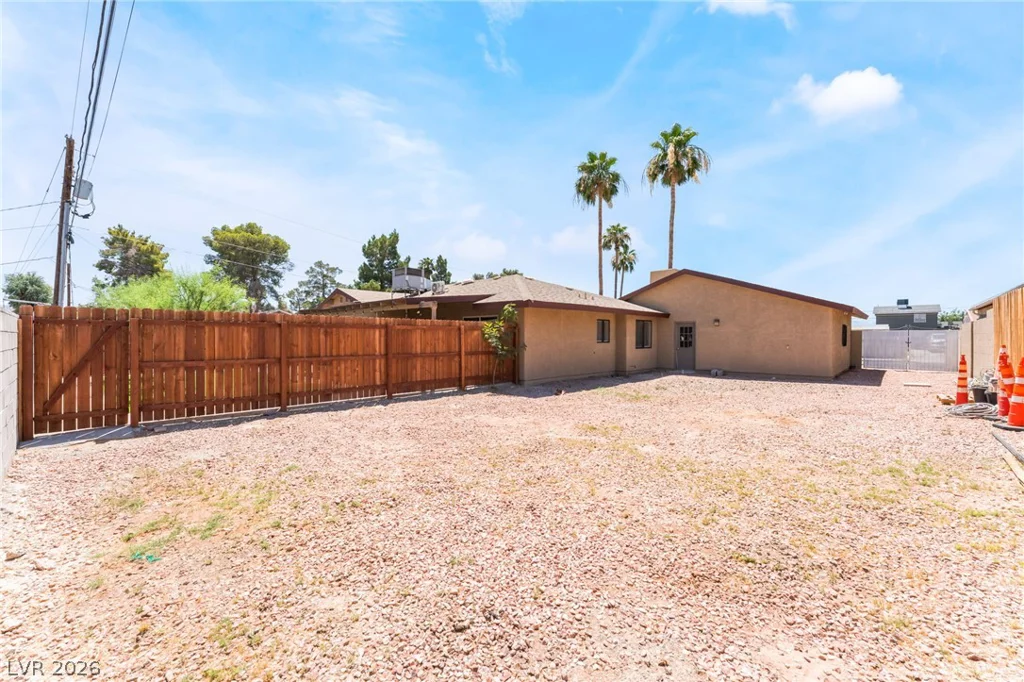 4890 Utah, Las Vegas, NV 89104