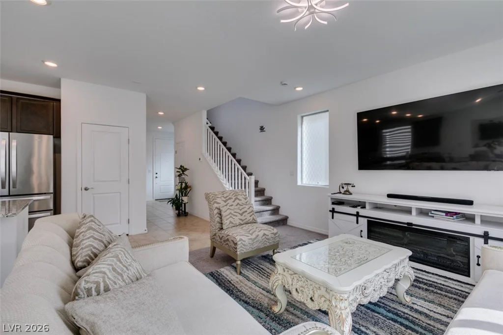 10347 Restless River, Las Vegas, NV 89141