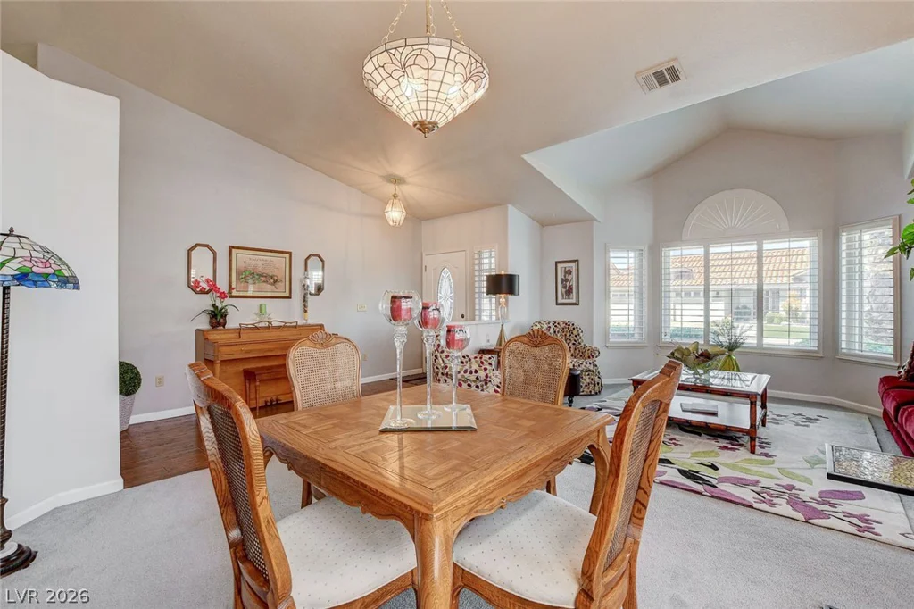 8213 Arch Bay, Las Vegas, NV 89128