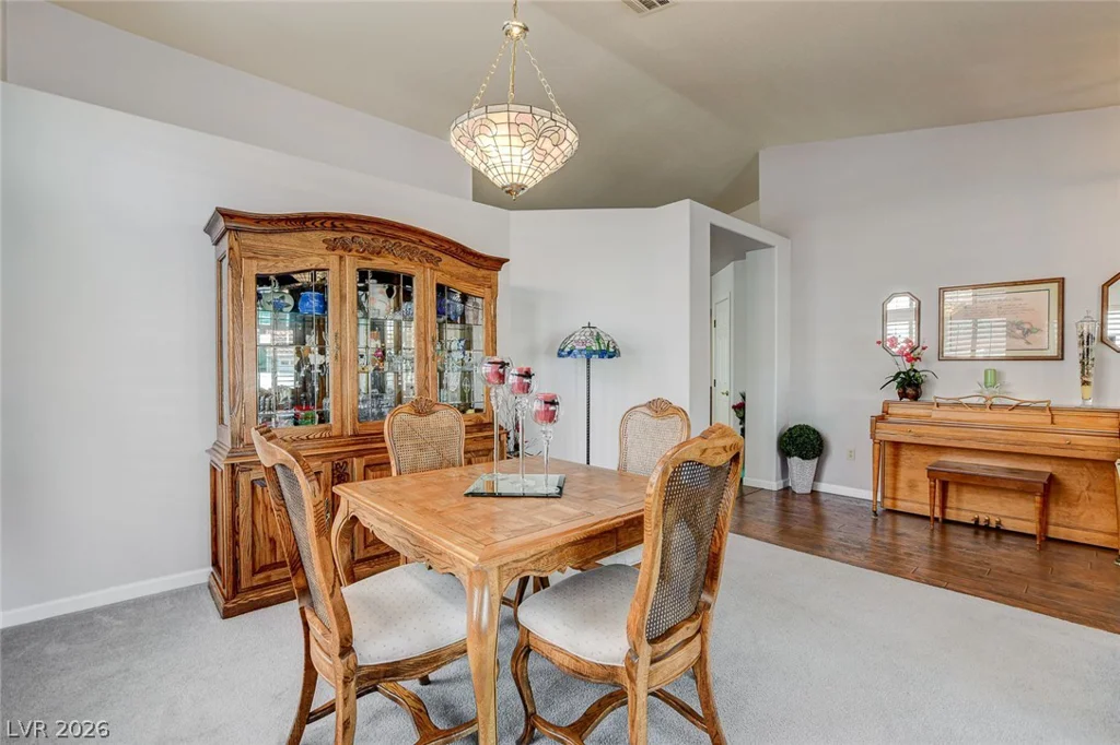 8213 Arch Bay, Las Vegas, NV 89128