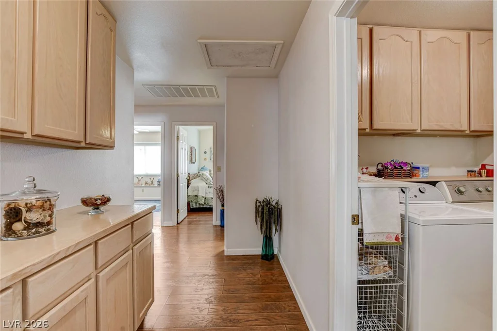 8213 Arch Bay, Las Vegas, NV 89128