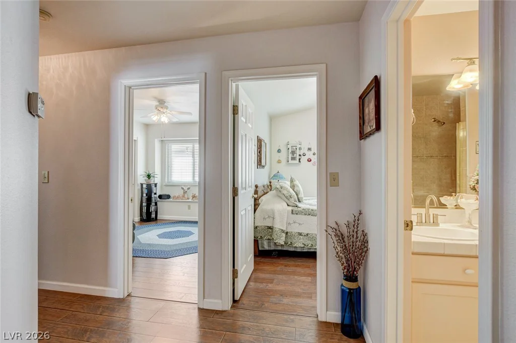 8213 Arch Bay, Las Vegas, NV 89128