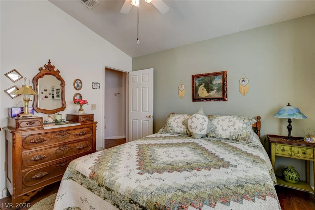 8213 Arch Bay, Las Vegas, NV 89128