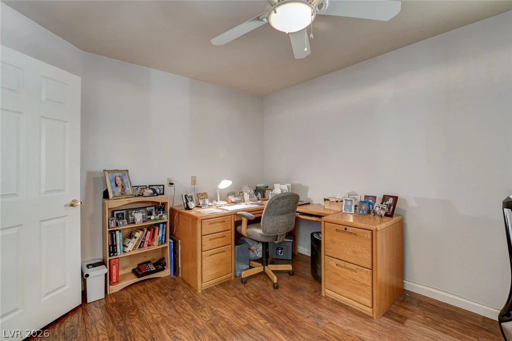 8213 Arch Bay, Las Vegas, NV 89128