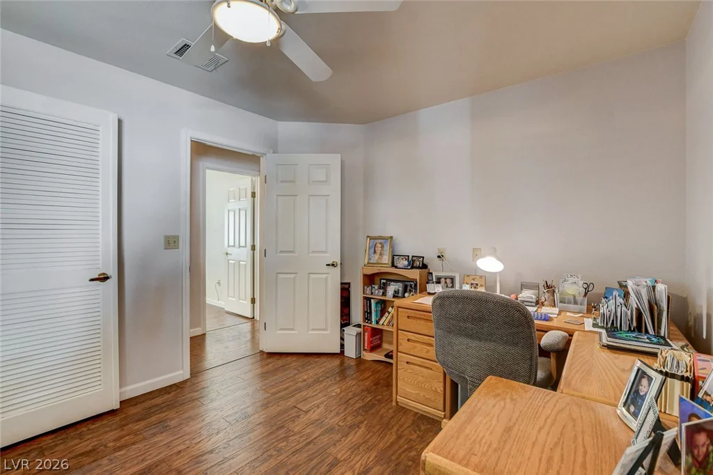 8213 Arch Bay, Las Vegas, NV 89128