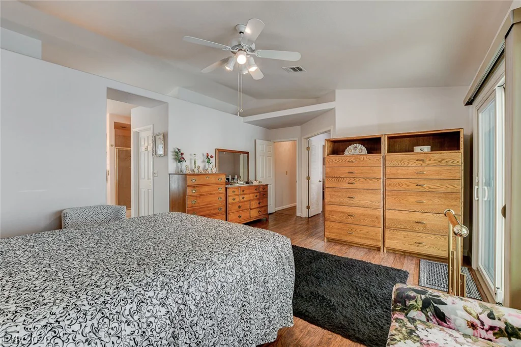 8213 Arch Bay, Las Vegas, NV 89128