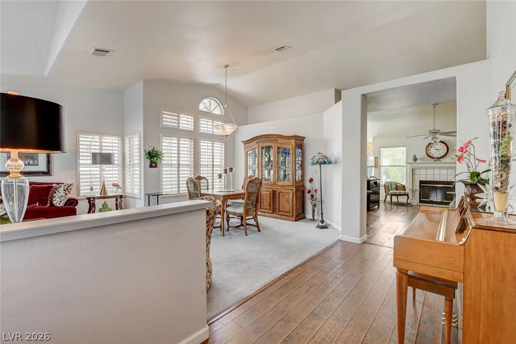 8213 Arch Bay, Las Vegas, NV 89128
