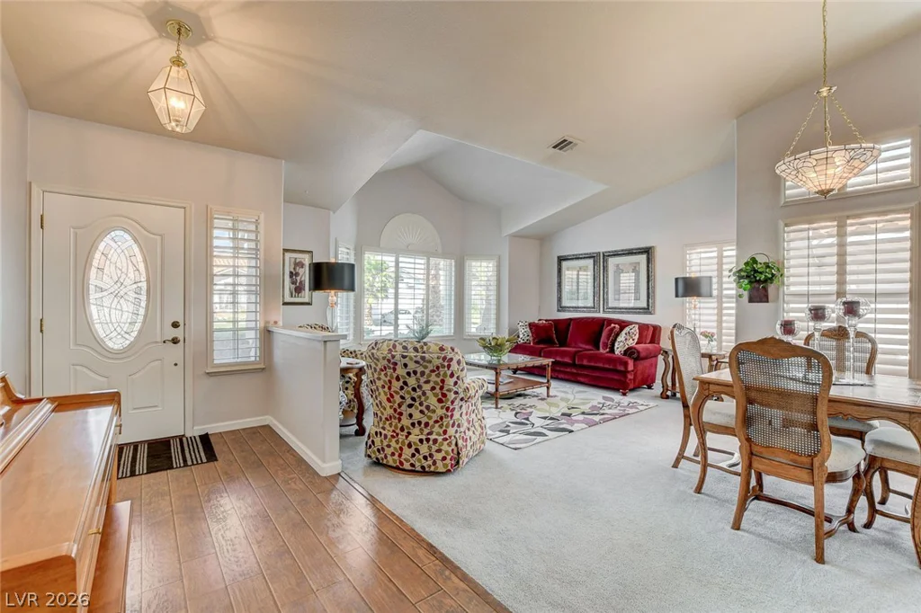 8213 Arch Bay, Las Vegas, NV 89128