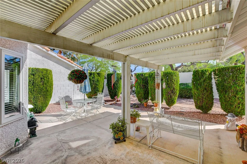 8213 Arch Bay, Las Vegas, NV 89128