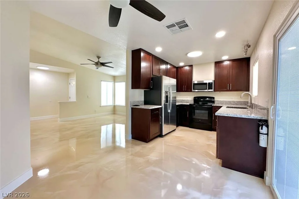 607 Oldham, Henderson, NV 89014