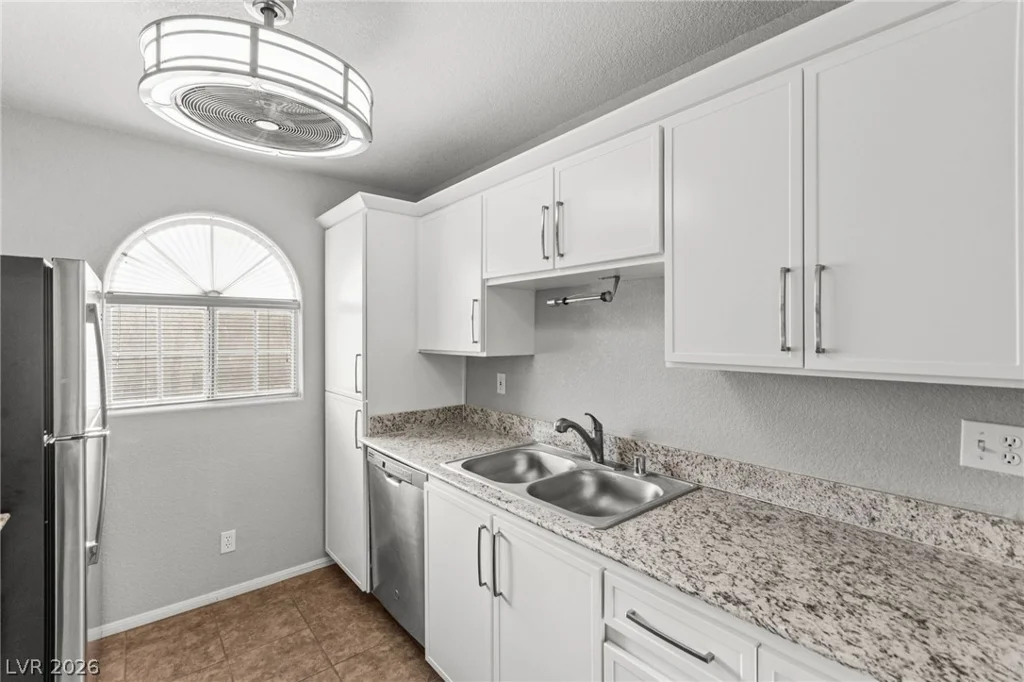 6812 Elm Creek, Las Vegas, NV 89108