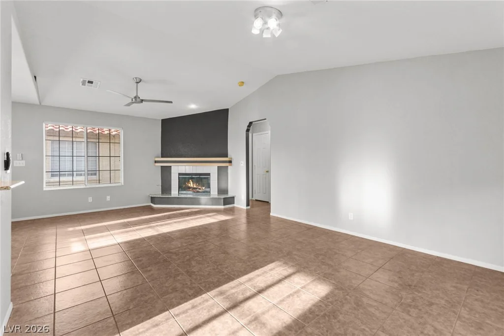 6812 Elm Creek, Las Vegas, NV 89108