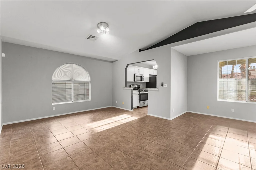 6812 Elm Creek, Las Vegas, NV 89108