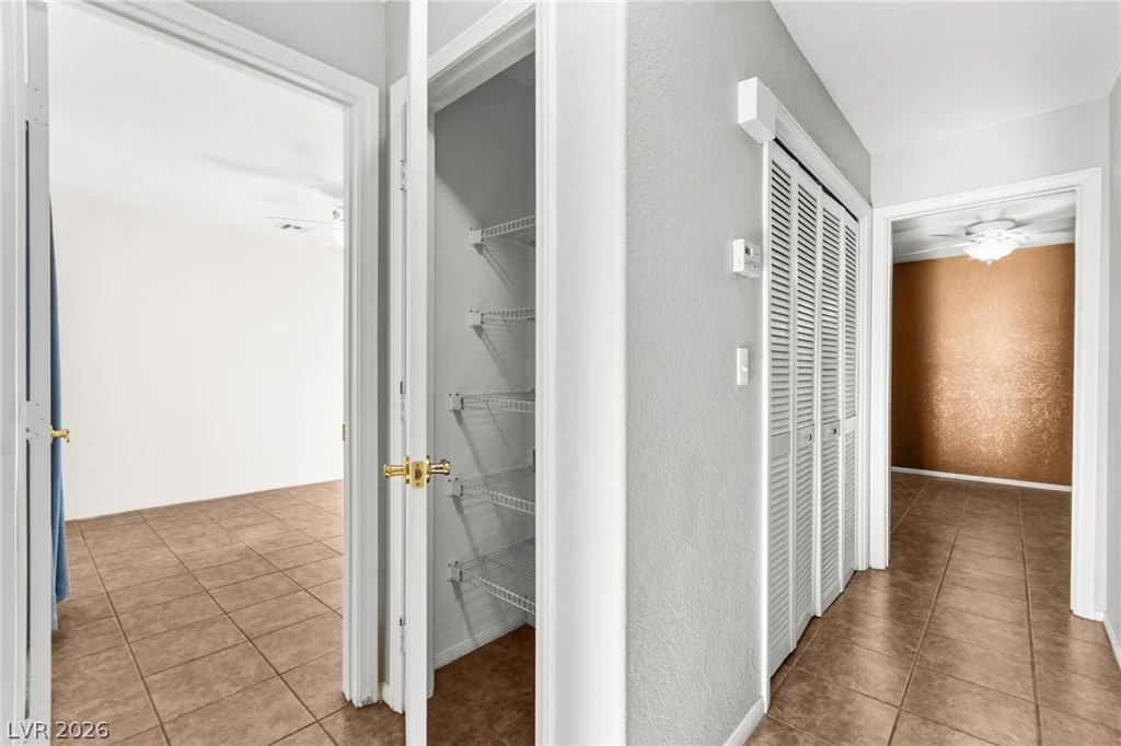 6812 Elm Creek, Las Vegas, NV 89108