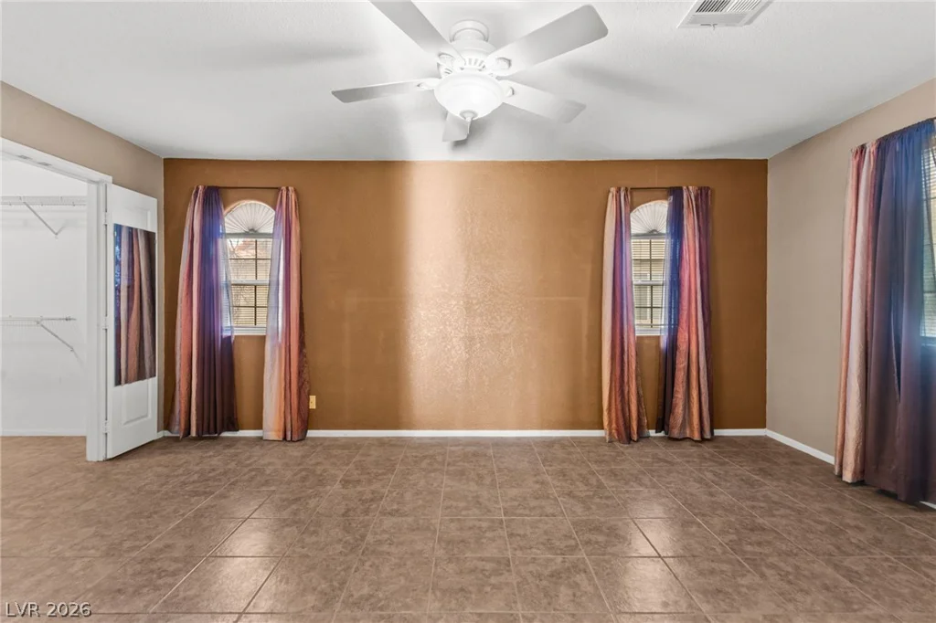 6812 Elm Creek, Las Vegas, NV 89108