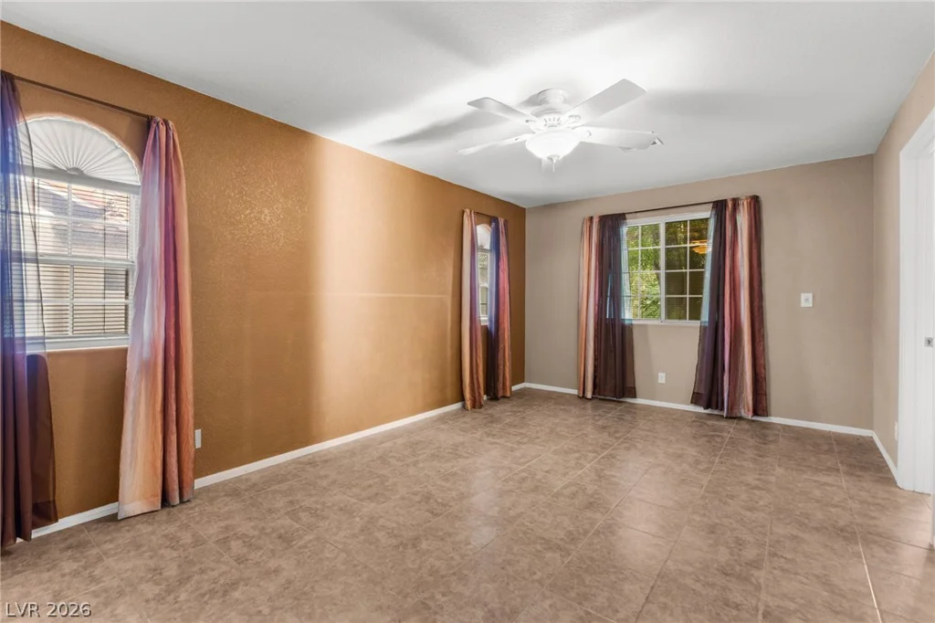 6812 Elm Creek, Las Vegas, NV 89108