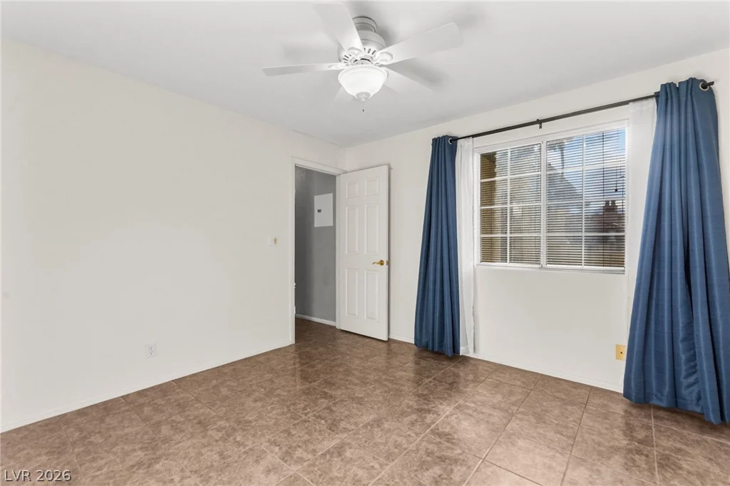 6812 Elm Creek, Las Vegas, NV 89108