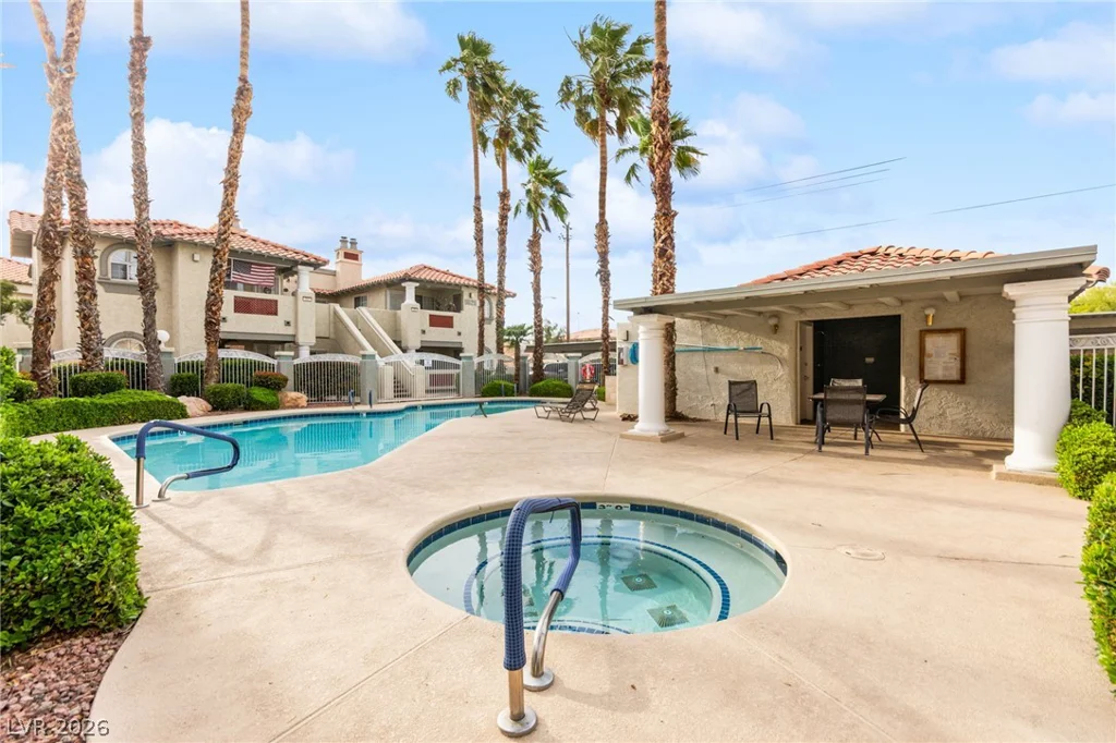 6812 Elm Creek, Las Vegas, NV 89108