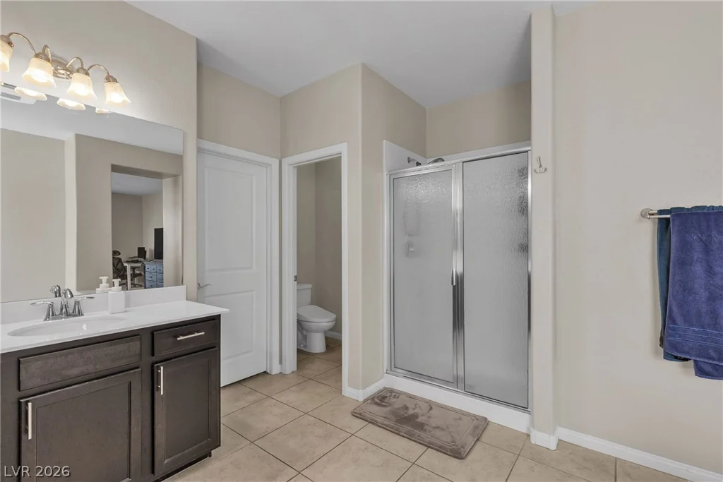 9950 Coyote Echo, Las Vegas, NV 89166