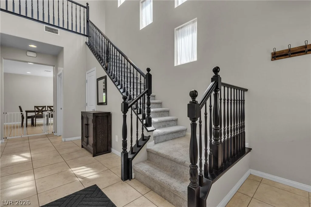 9950 Coyote Echo, Las Vegas, NV 89166