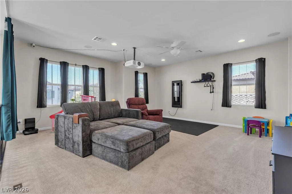 9950 Coyote Echo, Las Vegas, NV 89166