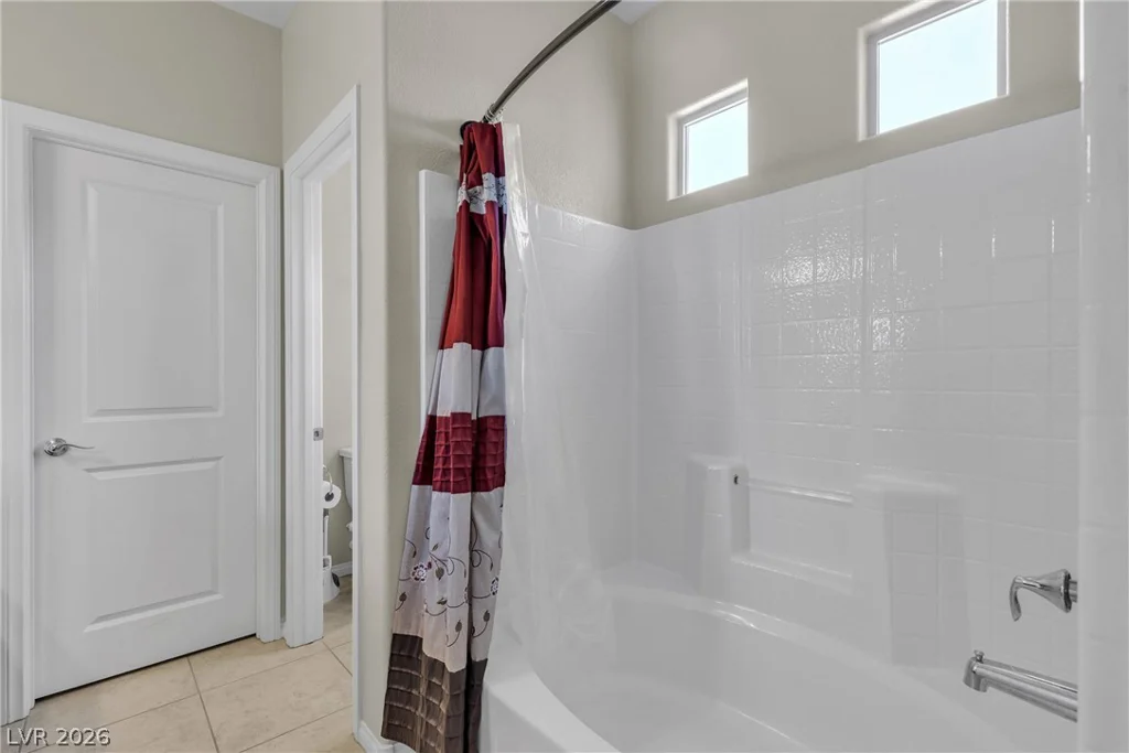 9950 Coyote Echo, Las Vegas, NV 89166