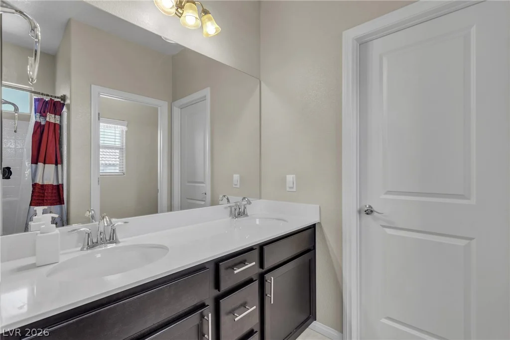 9950 Coyote Echo, Las Vegas, NV 89166