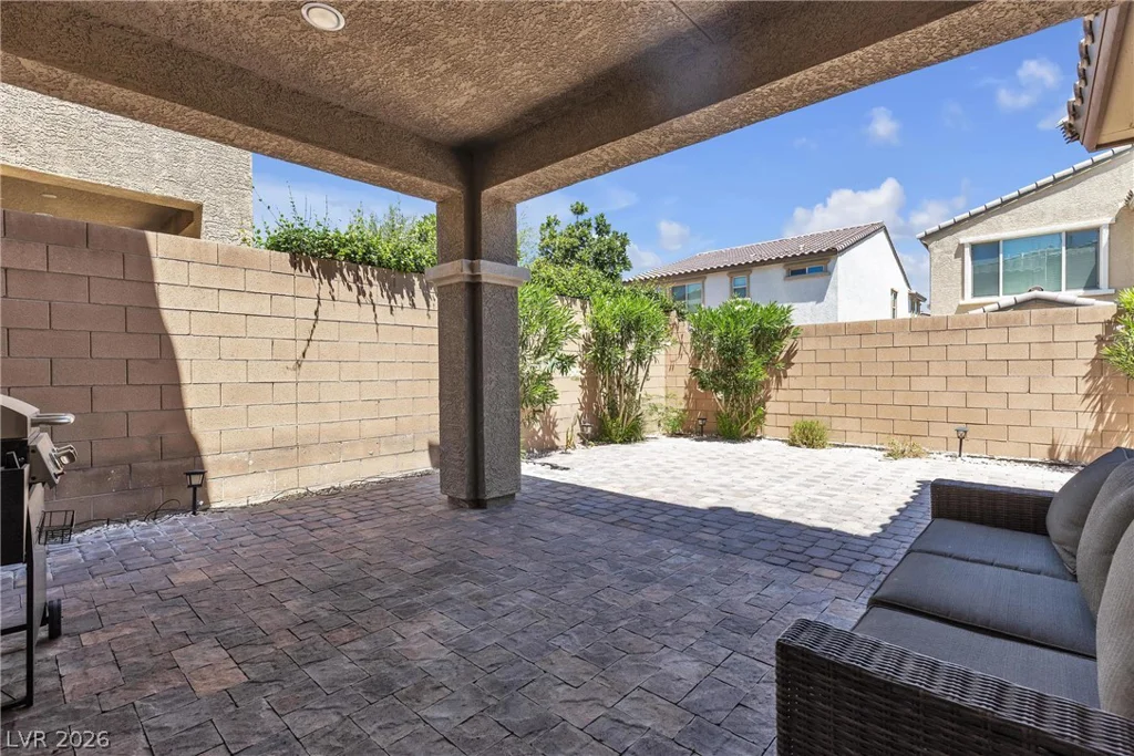 9950 Coyote Echo, Las Vegas, NV 89166