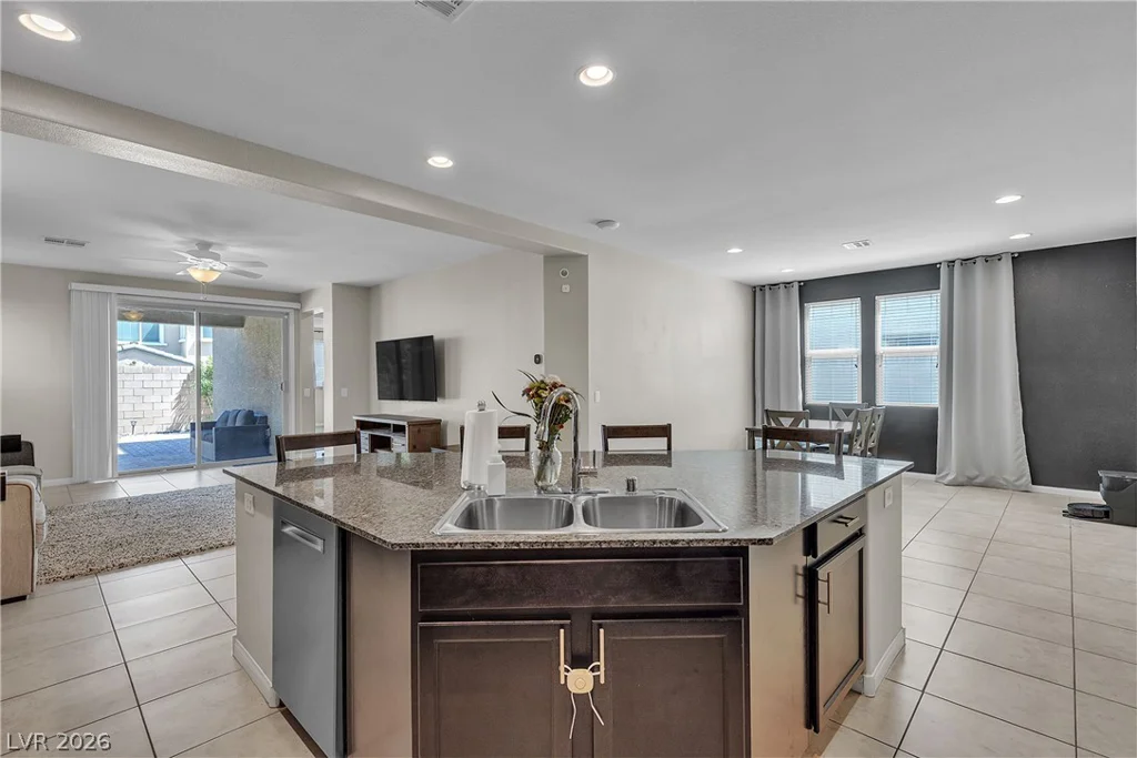 9950 Coyote Echo, Las Vegas, NV 89166