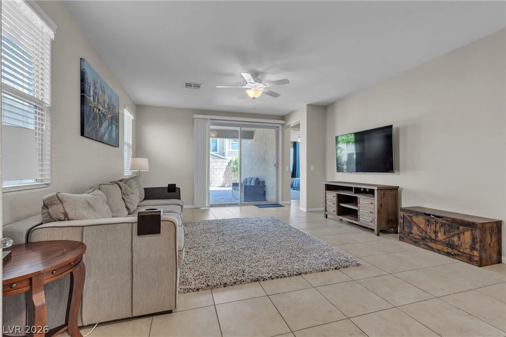 9950 Coyote Echo, Las Vegas, NV 89166