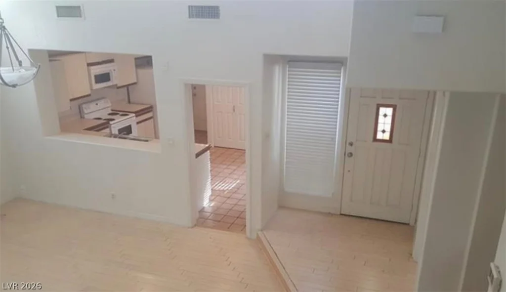 6974 Emerald Springs, Las Vegas, NV 89113