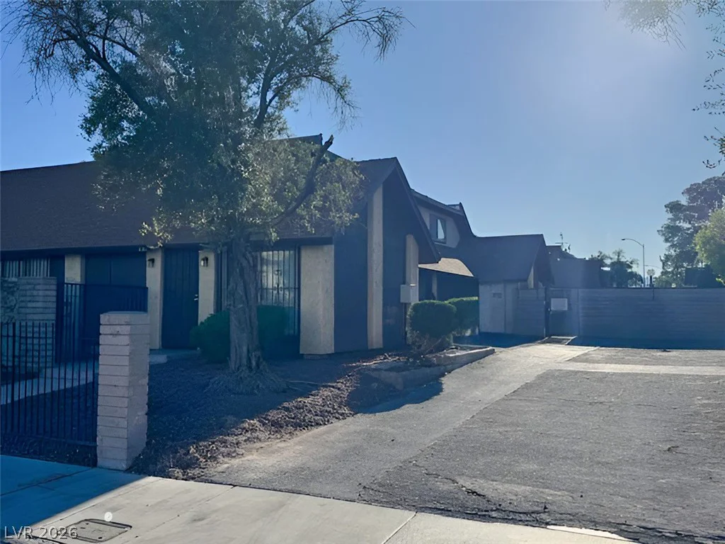 3181 Arville, Las Vegas, NV 89102