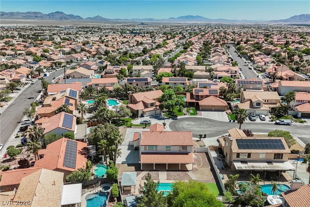 6149 Rising, North Las Vegas, NV 89031
