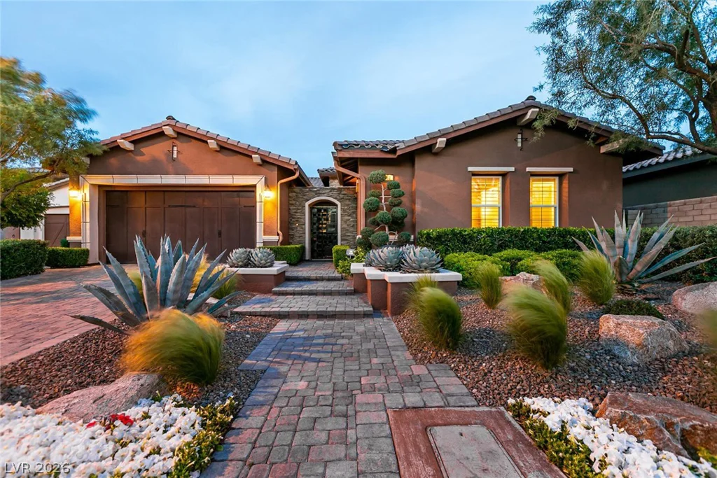 282 Lindura, Las Vegas, NV 89138