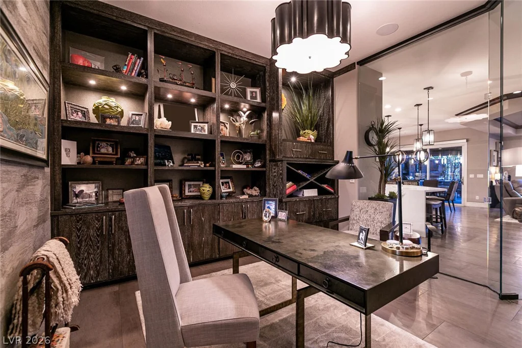 282 Lindura, Las Vegas, NV 89138
