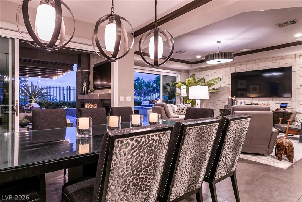 282 Lindura, Las Vegas, NV 89138
