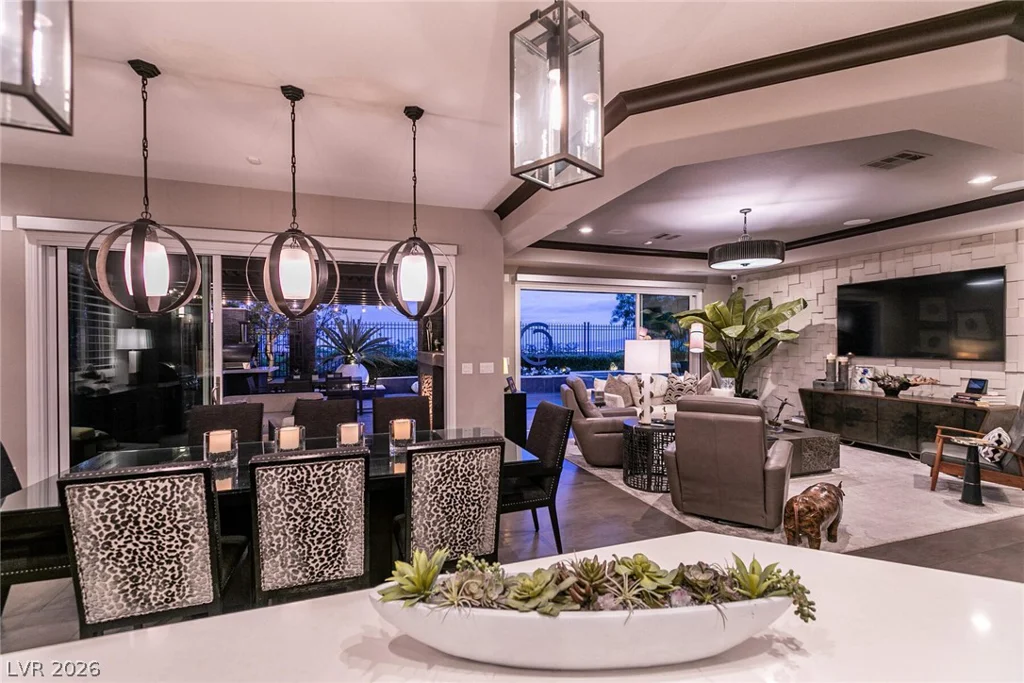282 Lindura, Las Vegas, NV 89138