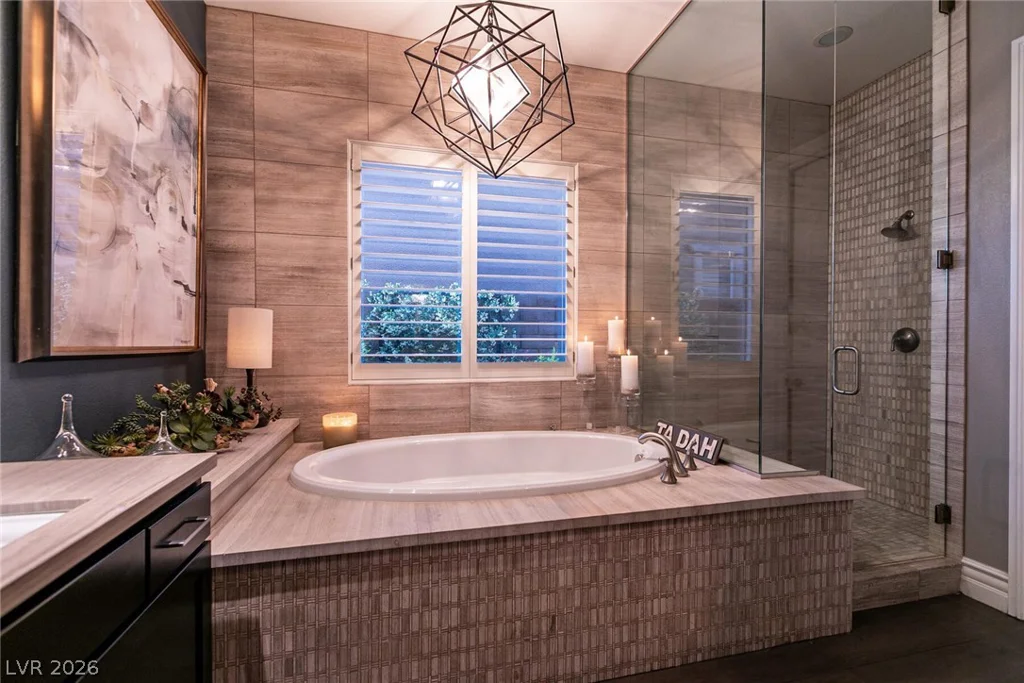 282 Lindura, Las Vegas, NV 89138
