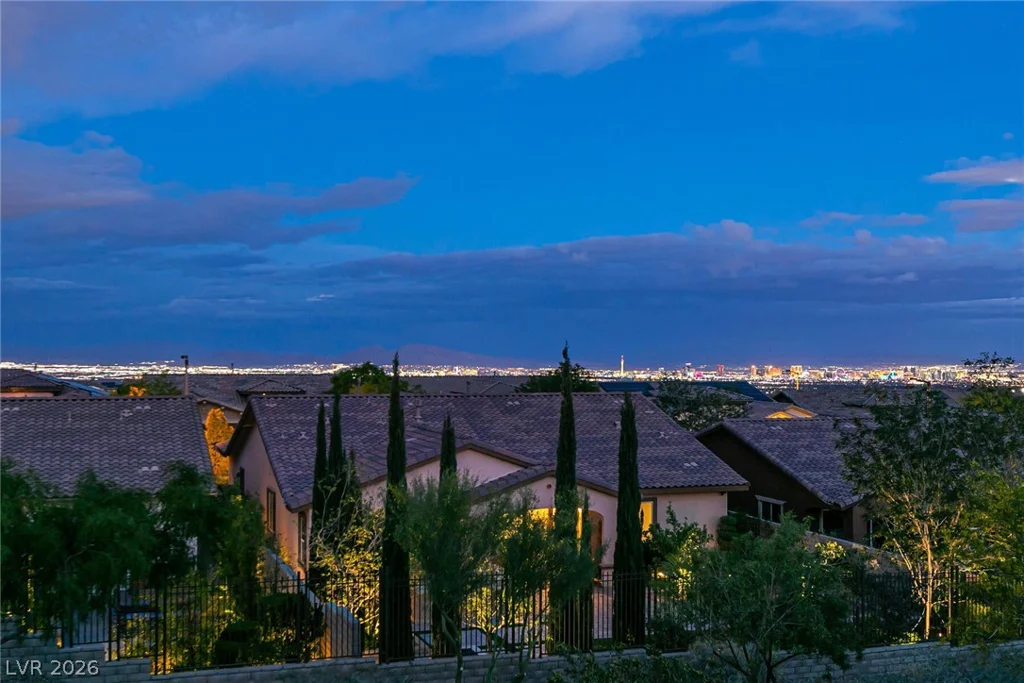 282 Lindura, Las Vegas, NV 89138