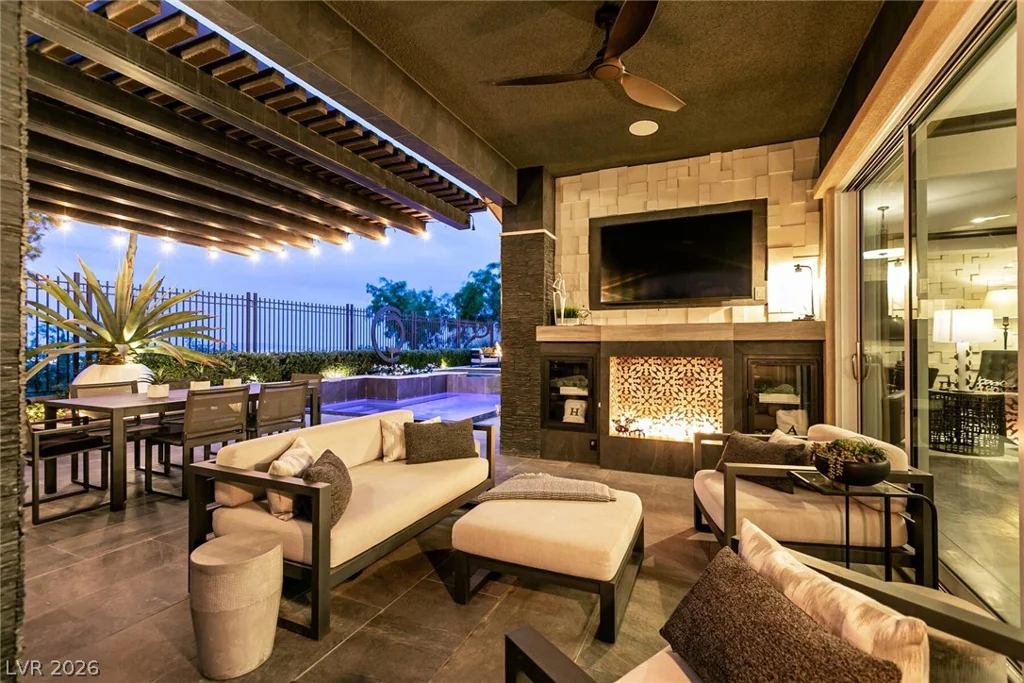 282 Lindura, Las Vegas, NV 89138